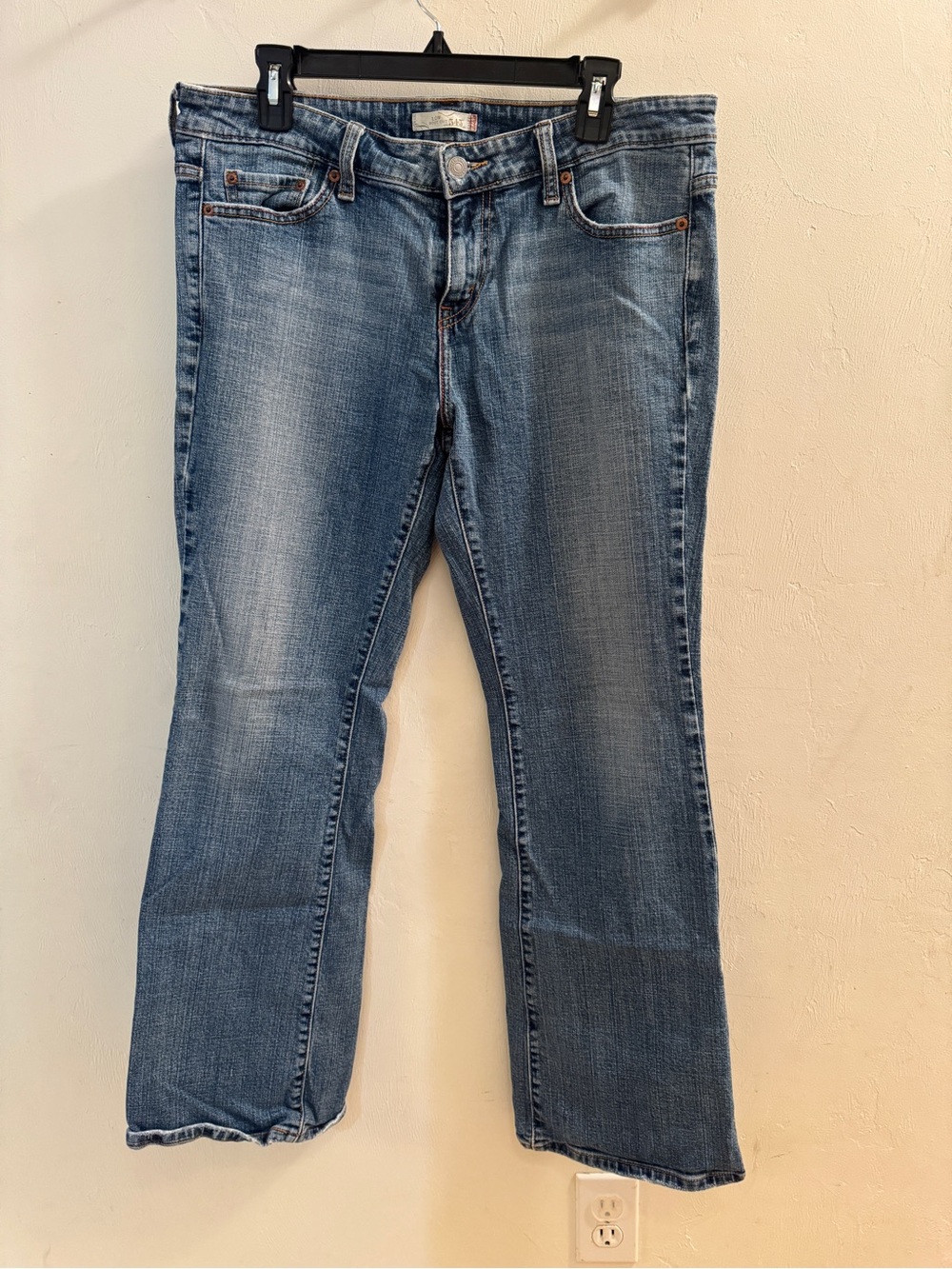 Levi's 545 Low Bootcut Jeans Women's Size 12M Medium Wash Blue Denim Y2K